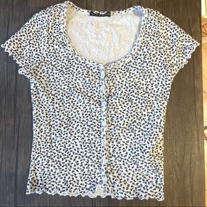 Brandy Melville cute floral top